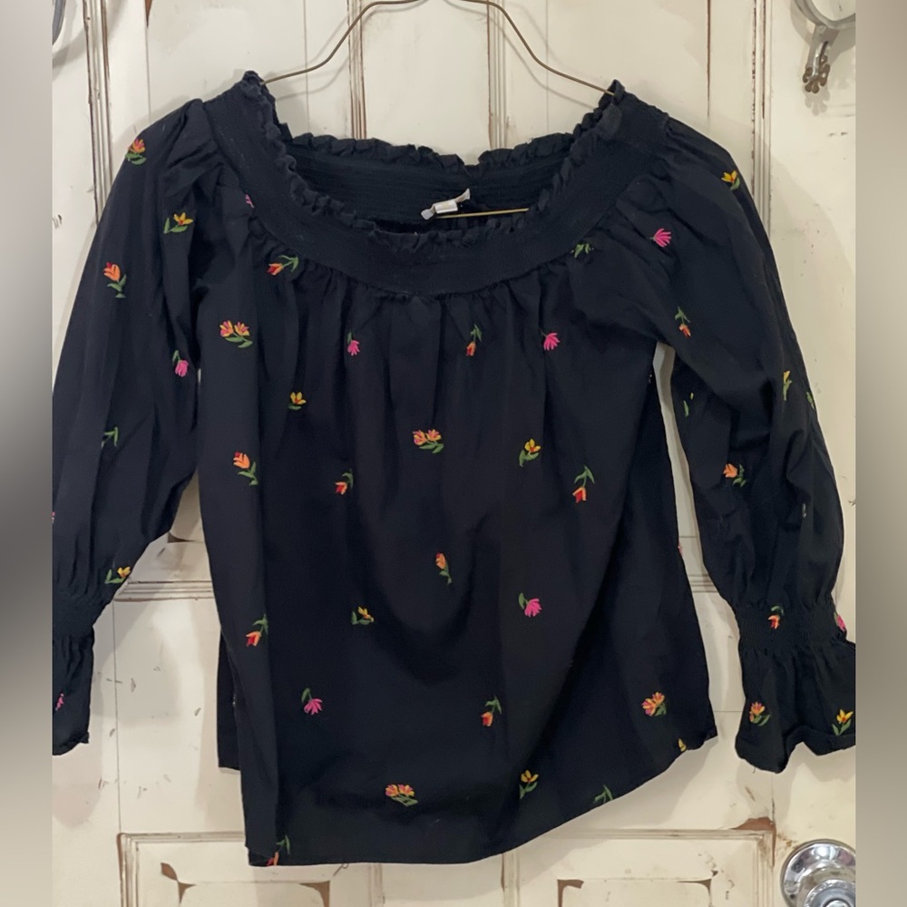 C Black Blouse with Colorful Floral Embroidery NWOT